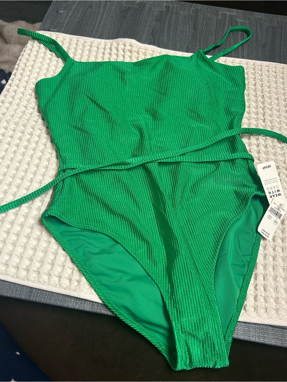 NWT Aerie Shine Scoop Bright Green Ribbed One-Piece Swimsuit - Picture 7 of 8